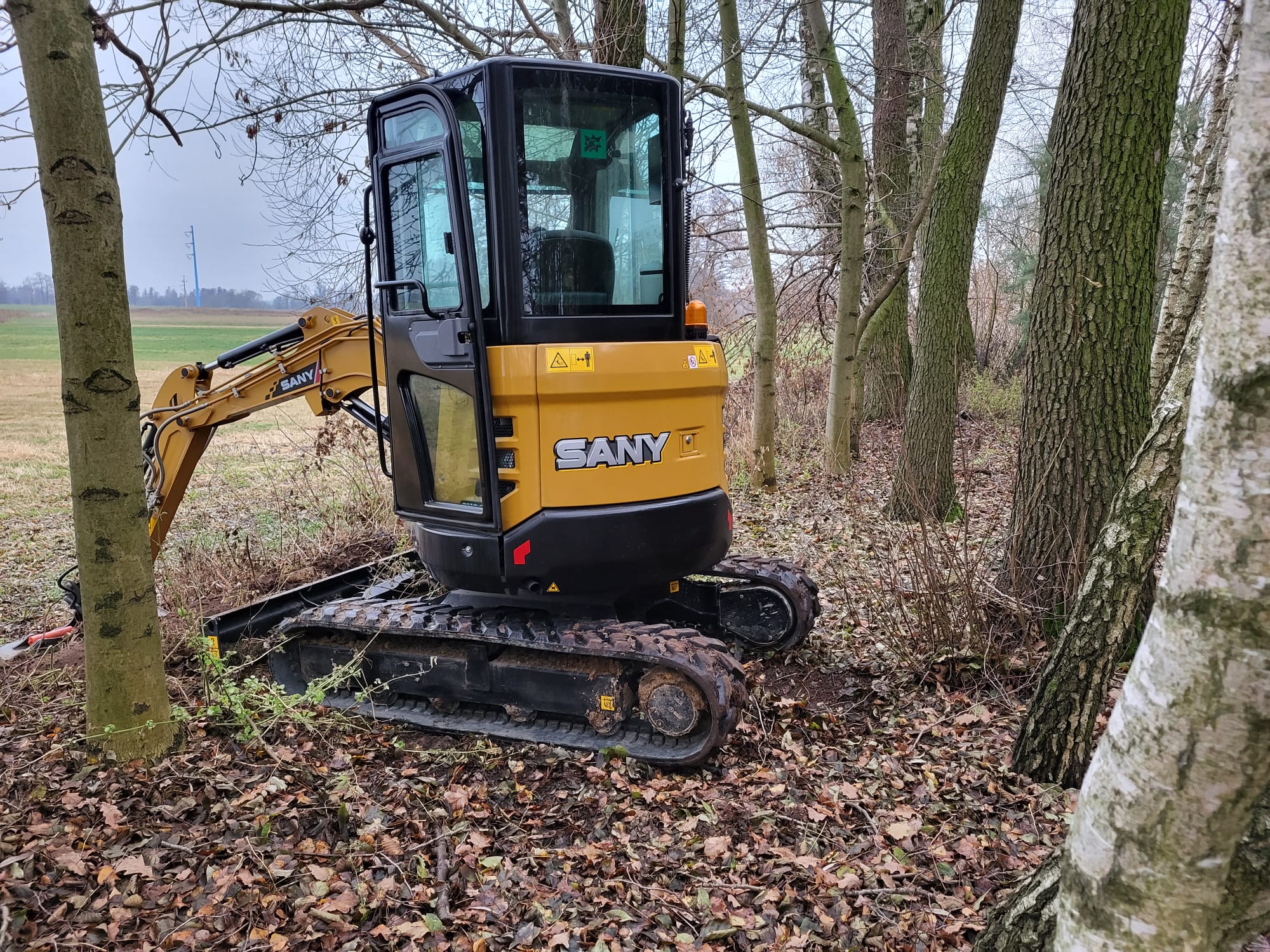Prace ziemne ciechanów wynajem koparki